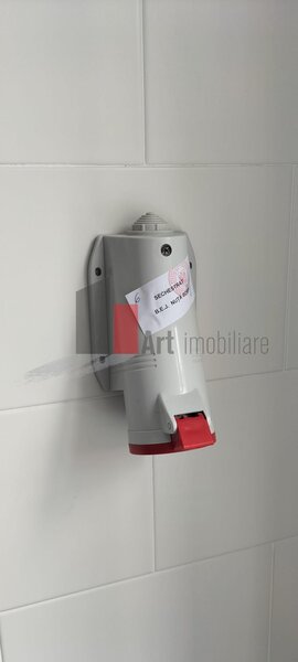 Doamna Ghica Spatiu comercial (ideal Horeca) de inchiriat