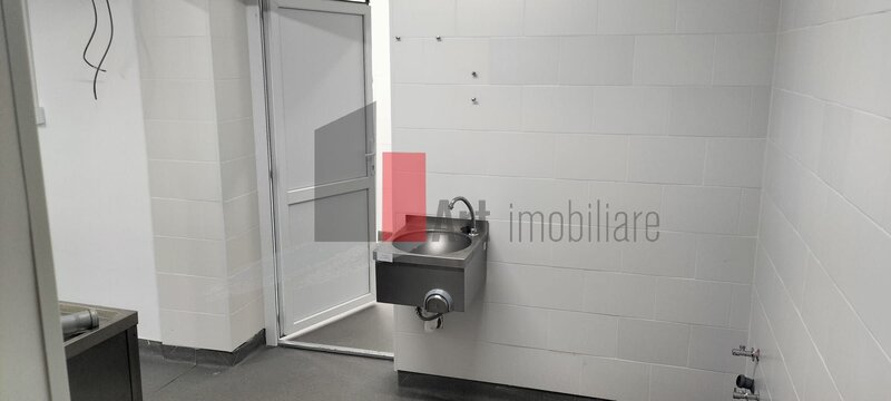 Doamna Ghica Spatiu comercial (ideal Horeca) de inchiriat